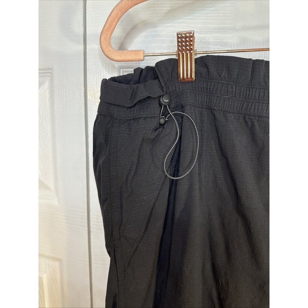 ATHLETA Attitude Pants Black Lightweight Pockets Ruched Sides Women's Size 16‎